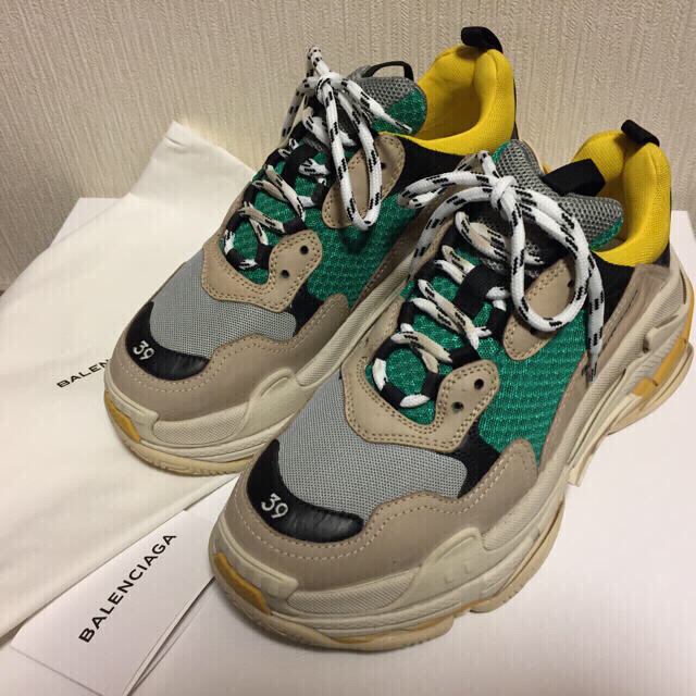 Balenciaga(バレンシアガ)の最終値下げ バレンシアガ トリプルS  triple s メンズの靴/シューズ(スニーカー)の商品写真