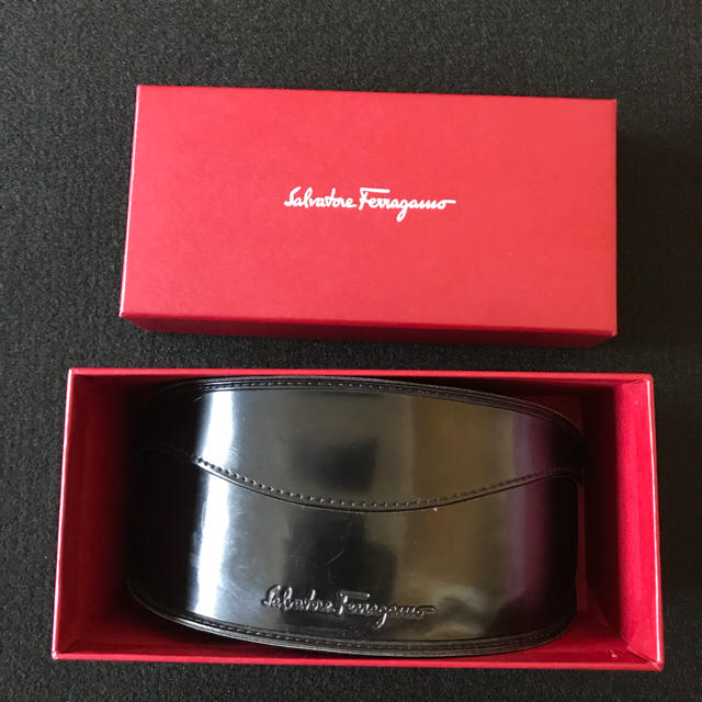 Salvatore Ferragamo(サルヴァトーレフェラガモ)のSalvatore Ferragamo サングラスケース レディースのファッション小物(サングラス/メガネ)の商品写真