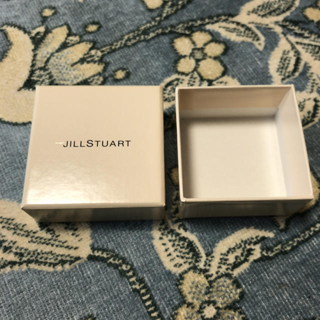 JILLSTUART(ジルスチュアート)のジルスチュアート 空箱 レディースのバッグ(ショップ袋)の商品写真