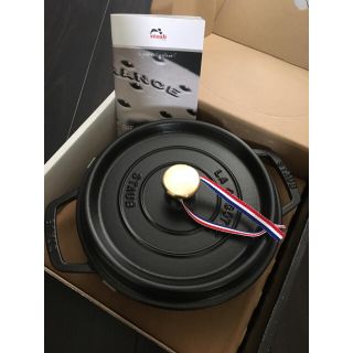 ストウブ(STAUB)のストウブ ピコ ココット ラウンド【未使用】(鍋/フライパン)