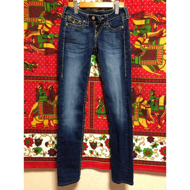 レディースTRUE RELIGION スキニーデニム