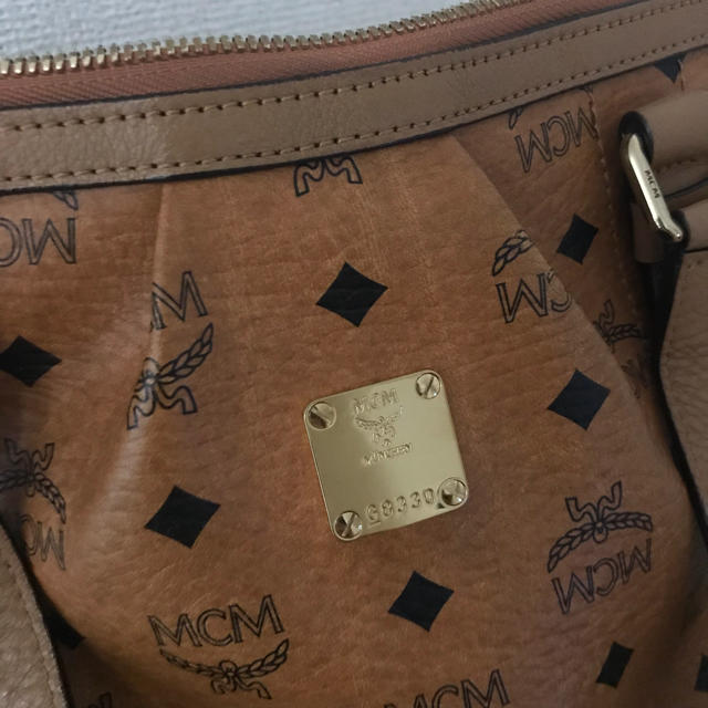 MCM(エムシーエム)のMCM ハンドバッグ レディースのバッグ(ハンドバッグ)の商品写真