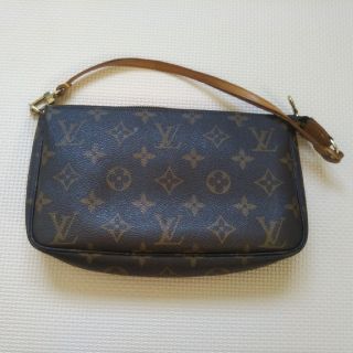 ルイヴィトン(LOUIS VUITTON)のヴィトンポーチ&バック(ポーチ)