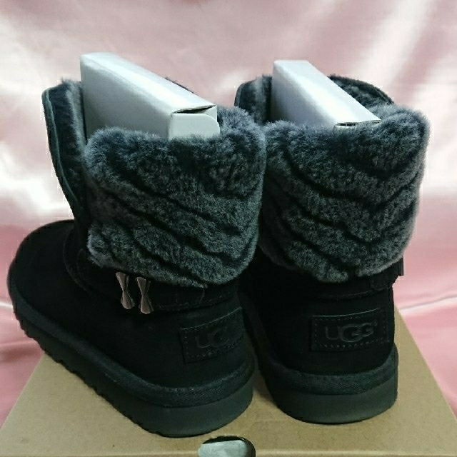 新品で購入して UGG アグ 1回のみ着用 ムートンショートブーツ