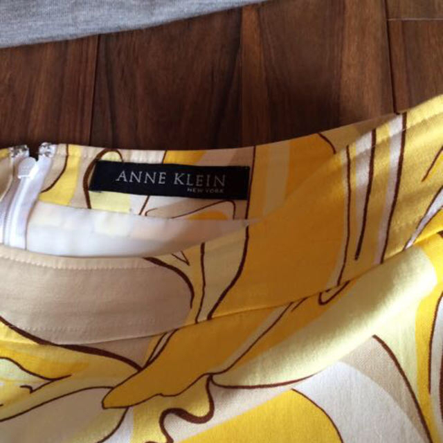 ANNE KLEIN(アンクライン)のアンクライン♡イエロー派手柄スカート レディースのスカート(ひざ丈スカート)の商品写真