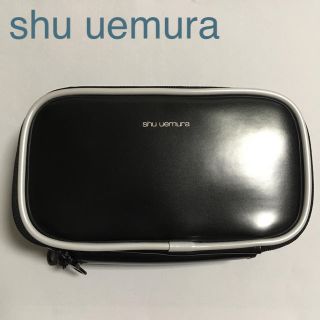 シュウウエムラ(shu uemura)のシュウ・ウエムラ ブラシ入れ付きメイクポーチ(ポーチ)