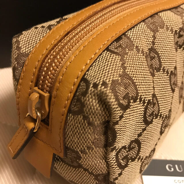 Gucci(グッチ)のGUCCI /ポーチ レディースのファッション小物(ポーチ)の商品写真