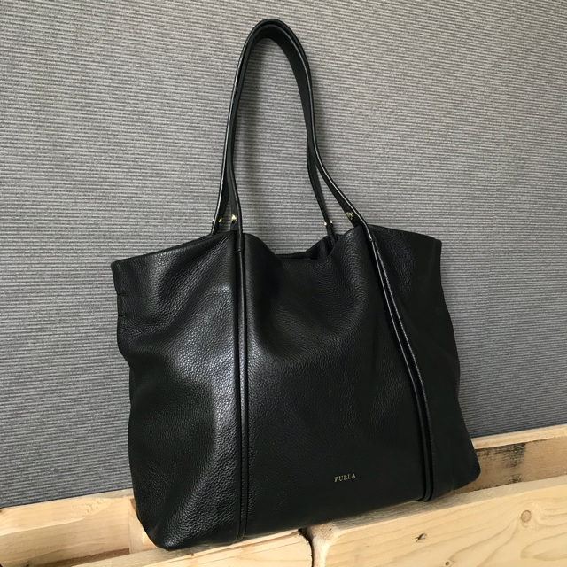 FURLA レザートートバッグ