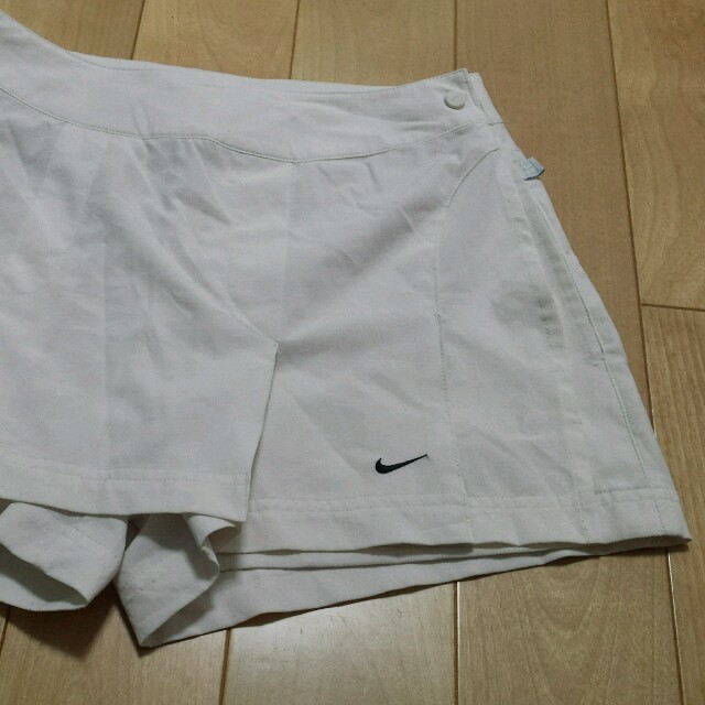 NIKE(ナイキ)のテニス用 ナイキキュロット レディースのパンツ(キュロット)の商品写真