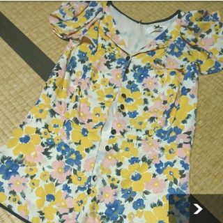 シュープリームララ(Supreme.La.La.)の花柄  半袖風  トップス(カットソー(半袖/袖なし))