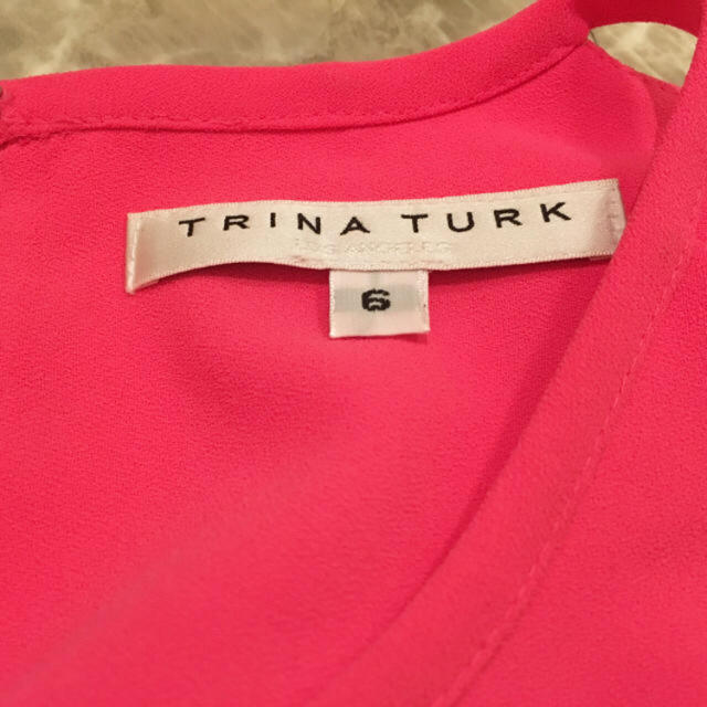 BCBGMAXAZRIA(ビーシービージーマックスアズリア)のTRINA TURK NY購入 ワンピ  ピンク M レディースのワンピース(ひざ丈ワンピース)の商品写真