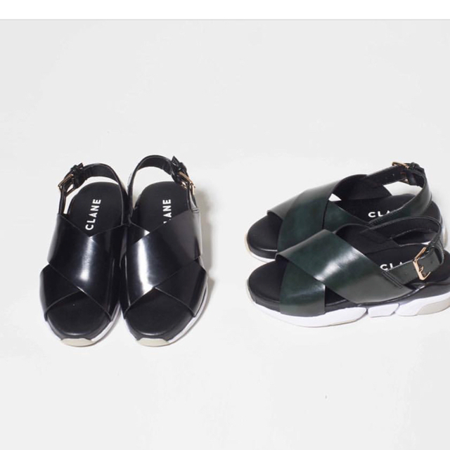 完売 ORPHIC×CLANEクロスデザインサンダル L6 GRN レディースの靴/シューズ(サンダル)の商品写真
