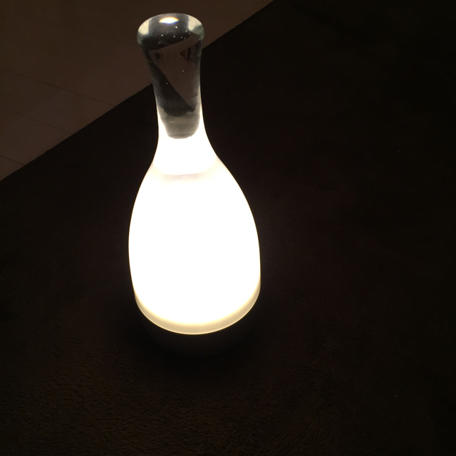 アンビエンテック ボトルド インテリア/住まい/日用品のライト/照明/LED(テーブルスタンド)の商品写真