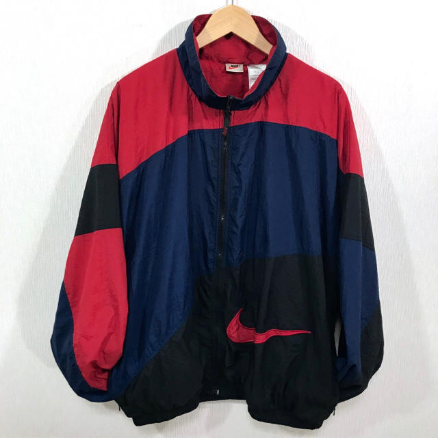 NIKE(ナイキ)の美品 マルチ ♪ 90s NIKE ナイロンジャケット XL ビッグスウォッシュ メンズのジャケット/アウター(ナイロンジャケット)の商品写真