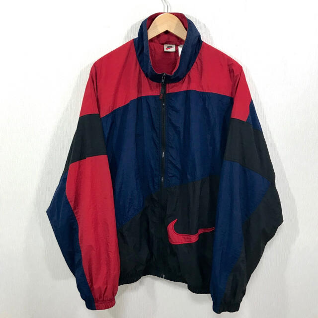 NIKE(ナイキ)の美品 マルチ ♪ 90s NIKE ナイロンジャケット XL ビッグスウォッシュ メンズのジャケット/アウター(ナイロンジャケット)の商品写真