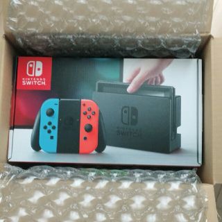 ニンテンドースイッチ(Nintendo Switch)の任天堂 Nintendo Switch 本体( ネオンブルー/ ネオンレッド(家庭用ゲーム機本体)