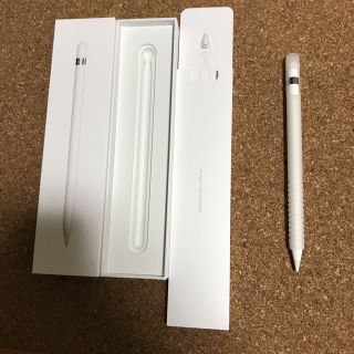 アップル(Apple)の【美品】アップルペンシル Applepencil シリコンカバー付き(PCパーツ)