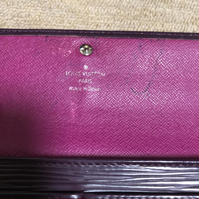 LOUIS VUITTON ルイヴィトン エピ ポルトフォイユ エミリー パープル 紫 フューシャ エピレザー M60851 長財布 札入れ レディース 402002