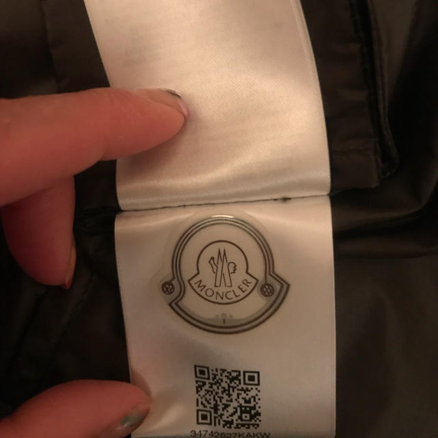 MONCLER(モンクレール)のモンクレール 14A FHILANTHA 美品 レディースのジャケット/アウター(スプリングコート)の商品写真