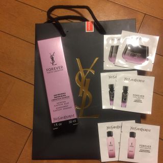 イヴサンローランボーテ(Yves Saint Laurent Beaute)の新品未開封☆イヴ・サンローラン化粧品☆フォーエバー リブレイターウォーターオイル(美容液)