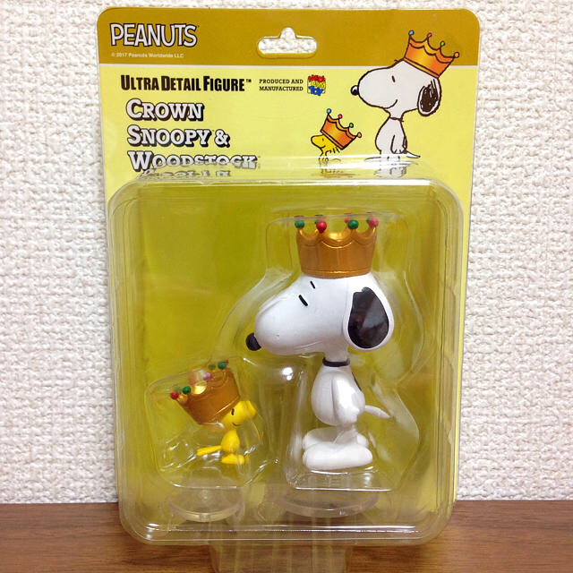 Snoopy スヌーピー フィギュア メディコムトイ Medicom Toy クラウン 王冠の通販 By みも S Shop スヌーピーならラクマ