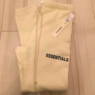 フィアオブゴッド(FEAR OF GOD)のFOG エッセンシャルズ スウェットパンツ 白 M(その他)