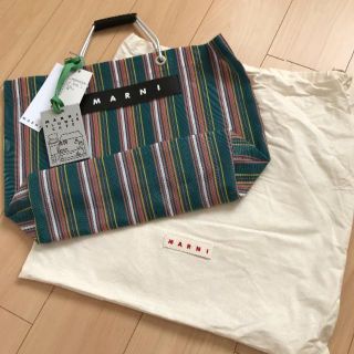 マルニ(MARNI)のもちょ様専用★MARNI flower cafe限定ストライプバッグ/グリーン(トートバッグ)