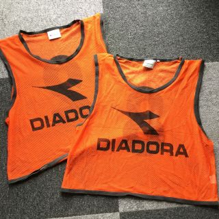 ディアドラ(DIADORA)の専用 DIADORAビブスオレンジ2枚とmolten蛍光オレンジ3枚セット(ウェア)