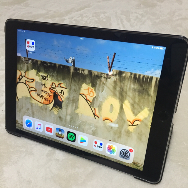 iPad(アイパッド)のSIMフリー iPad Air2 128GB 9.7inch スペースグレイ スマホ/家電/カメラのPC/タブレット(タブレット)の商品写真