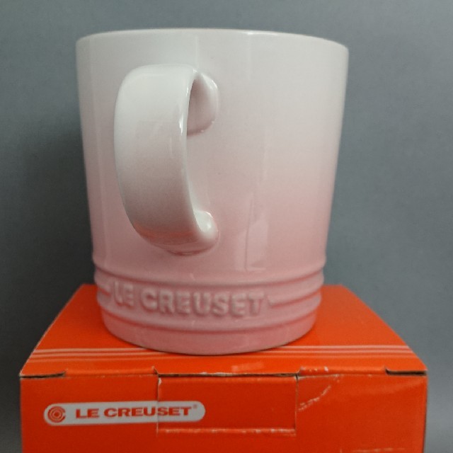LE CREUSET(ルクルーゼ)のル・クルーゼ/パウダーピンク/マグカップ350ml インテリア/住まい/日用品のキッチン/食器(グラス/カップ)の商品写真