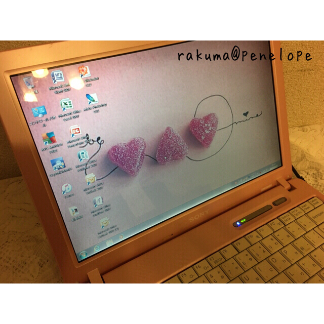 SONY(ソニー)の可愛いピンク VAIO Windows7 office illustrator  スマホ/家電/カメラのPC/タブレット(ノートPC)の商品写真