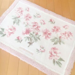 ローラアシュレイ(LAURA ASHLEY)のローラアシュレイ ♡ バスマット(バスマット)