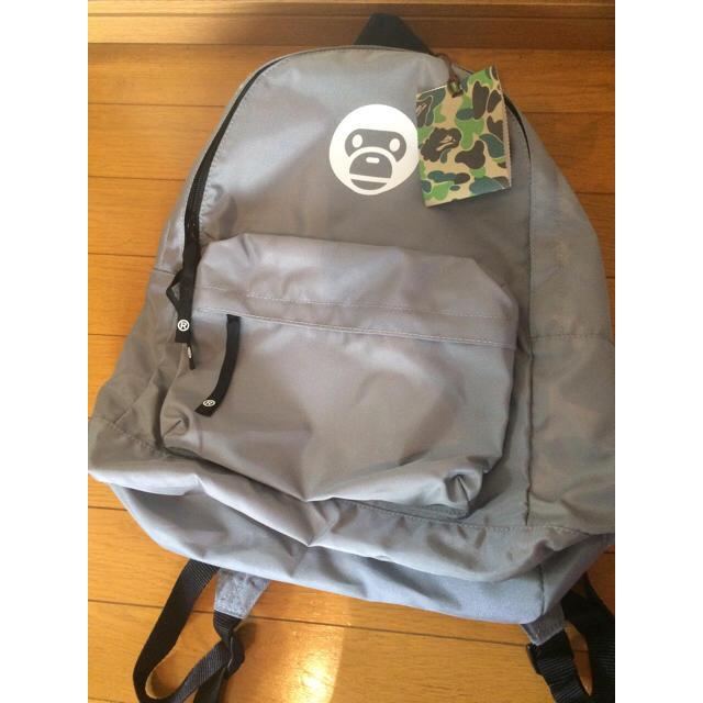 A BATHING APE(アベイシングエイプ)のAPE KIDS  ベビーマイロリュック シルバー レディースのバッグ(リュック/バックパック)の商品写真