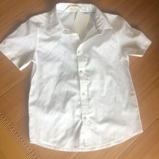エイチアンドエム(H&M)の半袖シャツ新品未使用 白シャツ(ドレス/フォーマル)