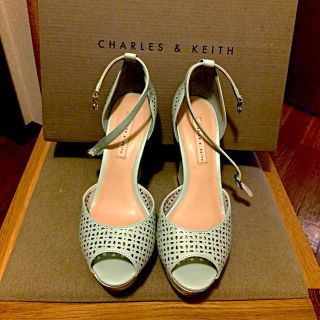 チャールズアンドキース(Charles and Keith)のCHARLES&KEITH(ハイヒール/パンプス)