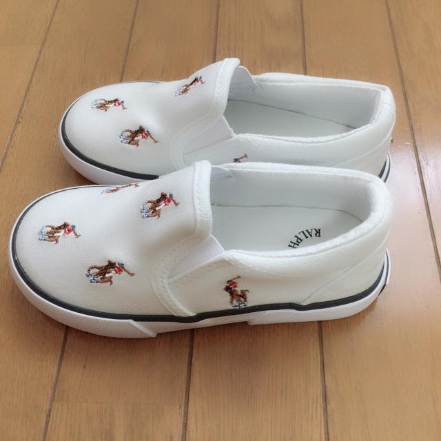 POLO RALPH LAUREN(ポロラルフローレン)の新品 ラルフローレンスニーカー キッズ/ベビー/マタニティのキッズ靴/シューズ(15cm~)(スニーカー)の商品写真