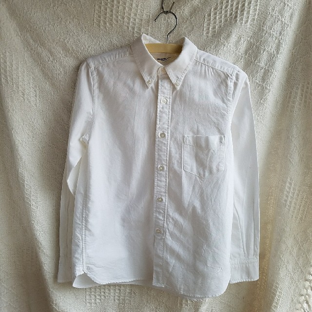 BEAMS BOY(ビームスボーイ)のBEAMSBOY　白いシャツ レディースのトップス(シャツ/ブラウス(長袖/七分))の商品写真