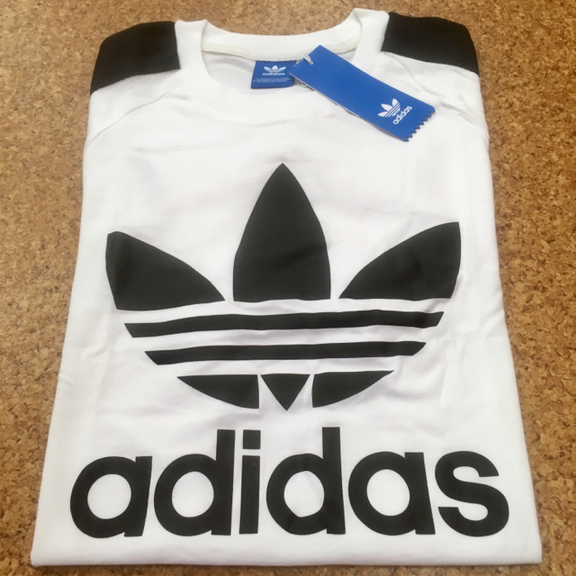 adidas(アディダス)の【新品・未使用・Sサイズ】特別価格‼️アディダス オリジナルス Tシャツ S メンズのトップス(Tシャツ/カットソー(半袖/袖なし))の商品写真