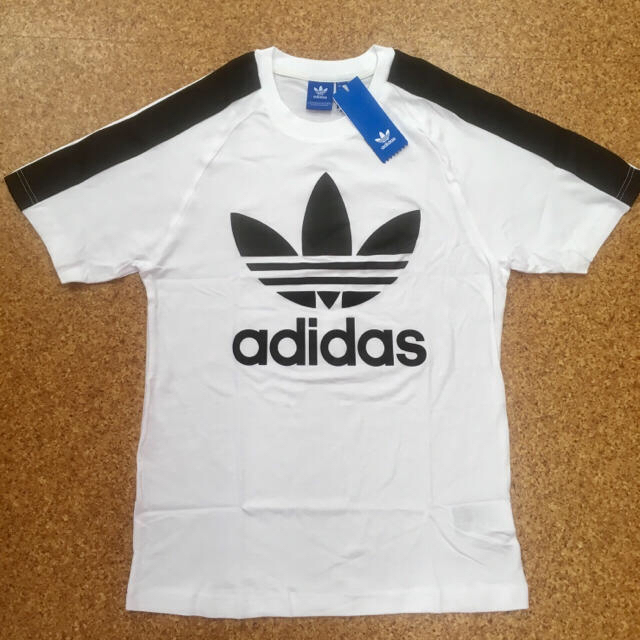 adidas(アディダス)の【新品・未使用・Sサイズ】特別価格‼️アディダス オリジナルス Tシャツ S メンズのトップス(Tシャツ/カットソー(半袖/袖なし))の商品写真