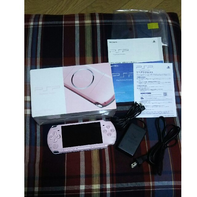 PlayStation Portable(プレイステーションポータブル)の⚠🌸ポチねぇねぇ様専用🌸⚠ エンタメ/ホビーのゲームソフト/ゲーム機本体(携帯用ゲーム機本体)の商品写真