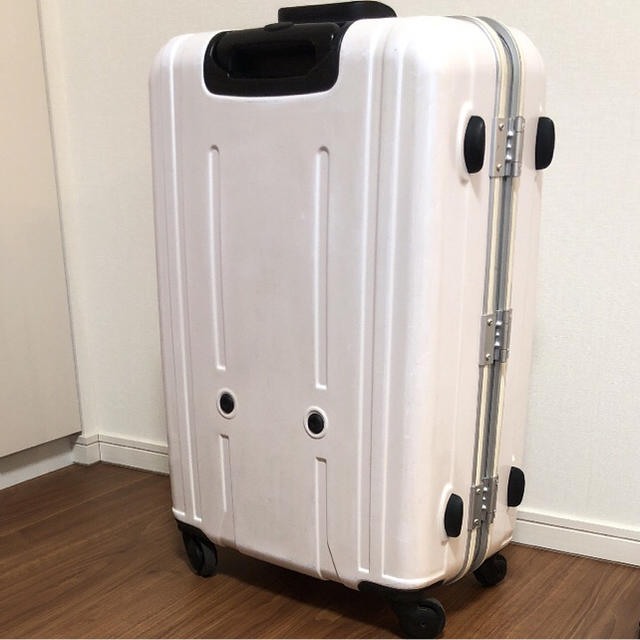 ハード フレーム スーツケース サーラス 75L TSAロック対応 インテリア/住まい/日用品の日用品/生活雑貨/旅行(旅行用品)の商品写真