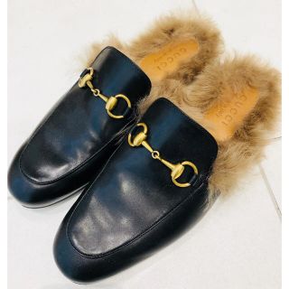 グッチ(Gucci)のGUCCIグッチ ファーライニングレザースリッパ(サンダル)