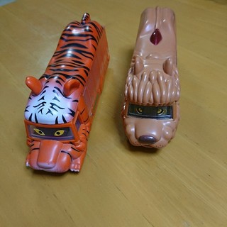 【富士サファリパーク バス】トラ・ライオン 2台セット(知育玩具)