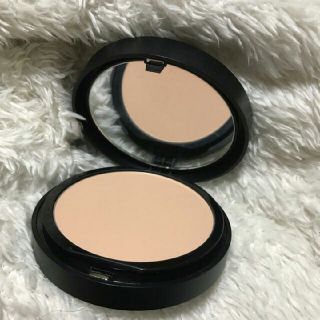 ベアミネラル(bareMinerals)の★１回使用★半額以下★早い者勝ち！ファンデーション(ファンデーション)