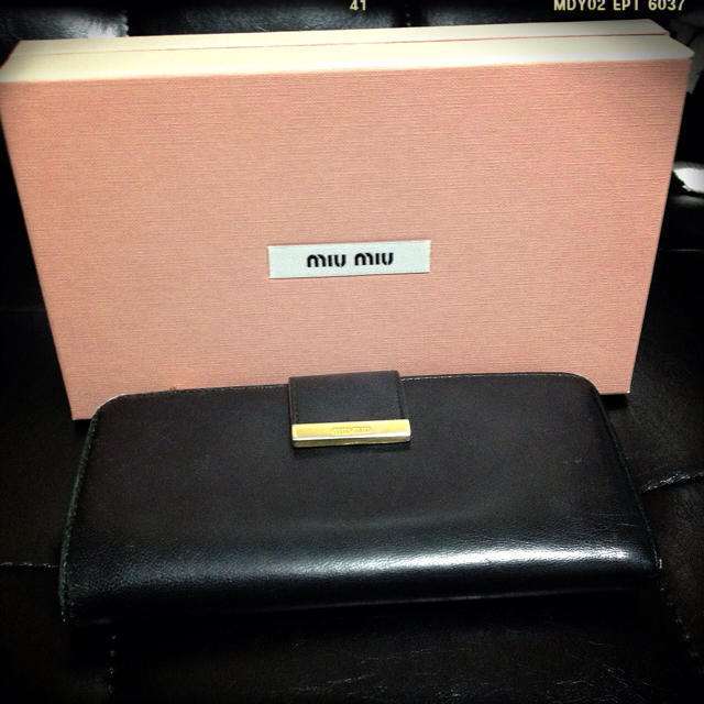MIU MIU - SALE！miumiu 長財布 ブラック