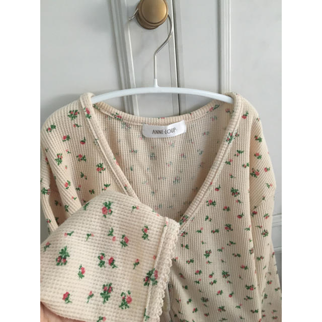 送料無料 日本 Lochie cardigan🌷花柄カーディガンサーマル waffule flower - カーディガン