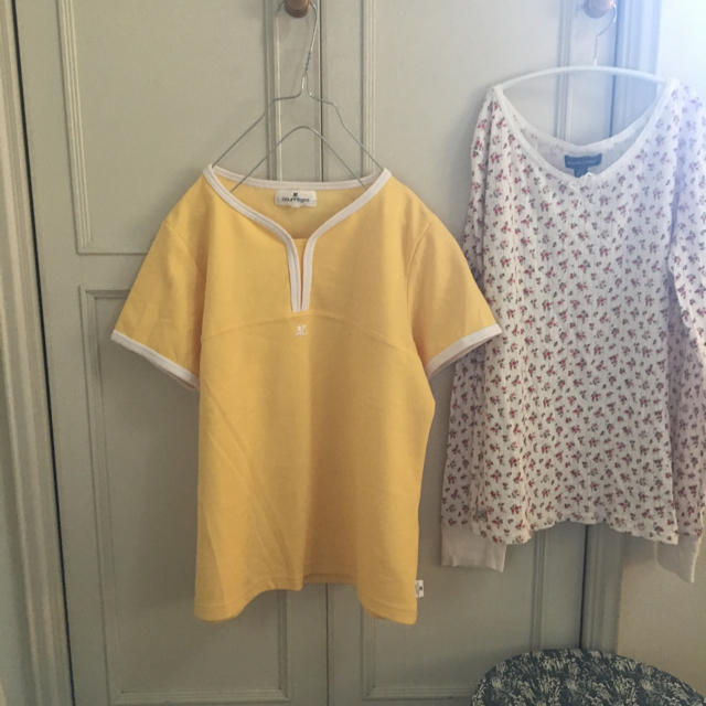 Courreges(クレージュ)のcourreges🍋イエローロゴカットソー古着vintagelochie レディースのトップス(Tシャツ(半袖/袖なし))の商品写真