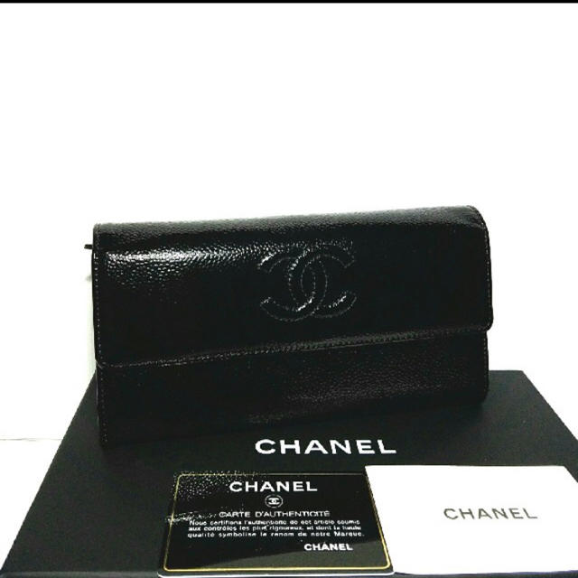 本物 CHANEL パテントキャビアスキン長財布