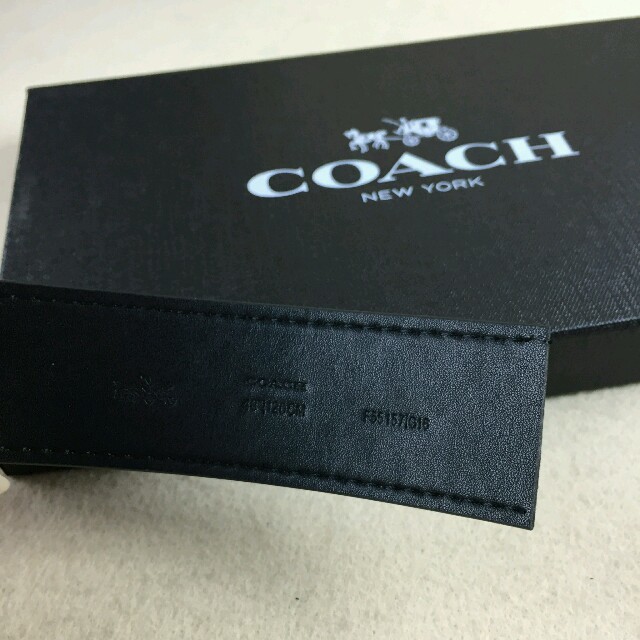 COACH(コーチ)の完売レア品!COACH/コーチ☆ベルトバッグル2つ☆箱付きF55157 メンズのファッション小物(ベルト)の商品写真