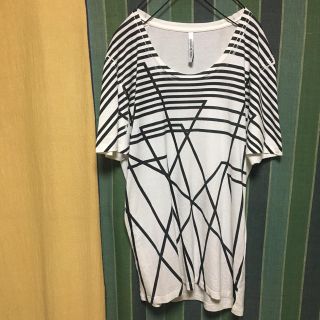 ニールバレット(NEIL BARRETT)の美品【Neil Barrett】幾何学デザインTシャツ(Tシャツ/カットソー(半袖/袖なし))